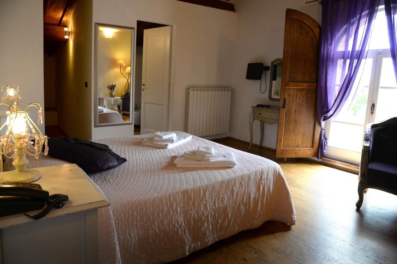 L'Albero Di Gameli Bed & Breakfast Chiusi Eksteriør bilde