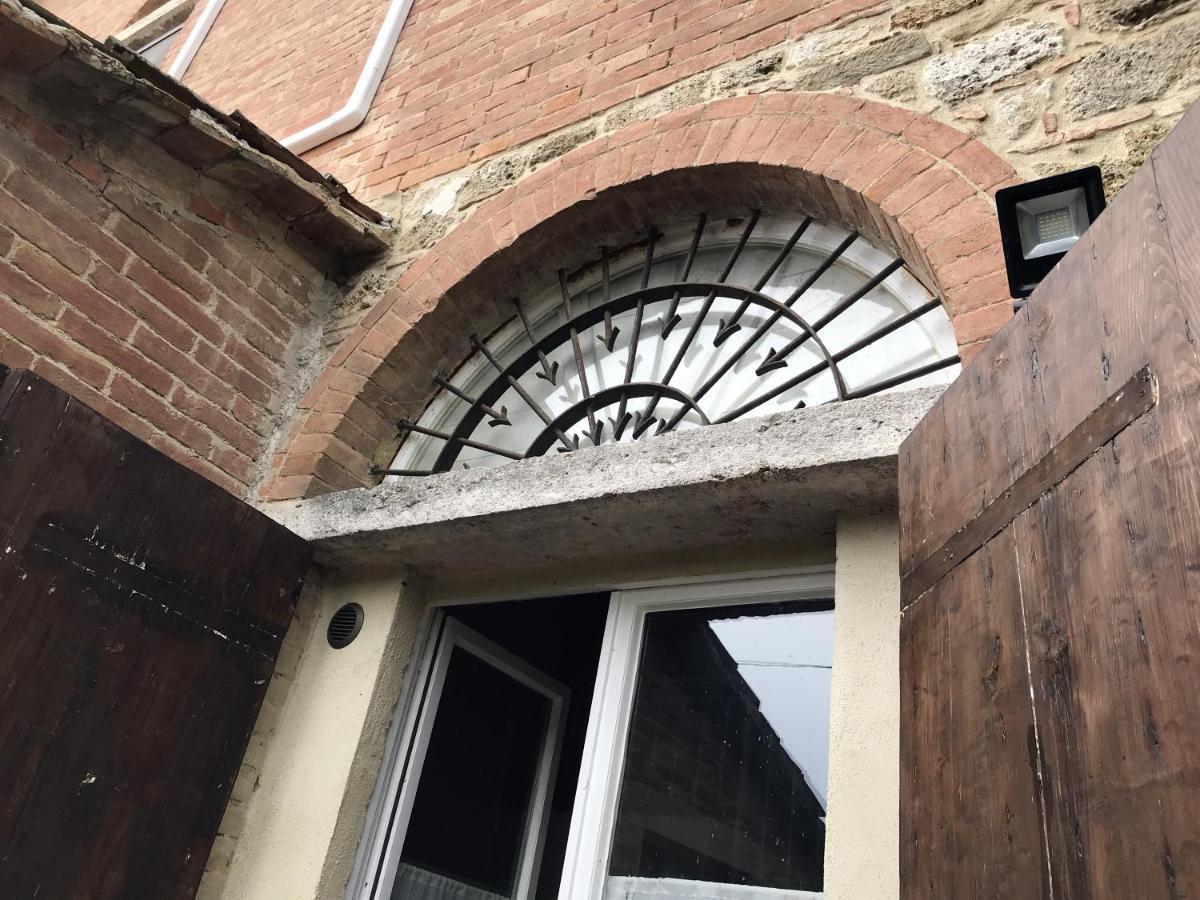 L'Albero Di Gameli Bed & Breakfast Chiusi Eksteriør bilde