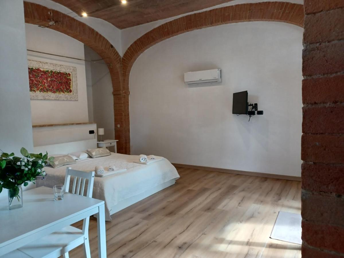 L'Albero Di Gameli Bed & Breakfast Chiusi Eksteriør bilde