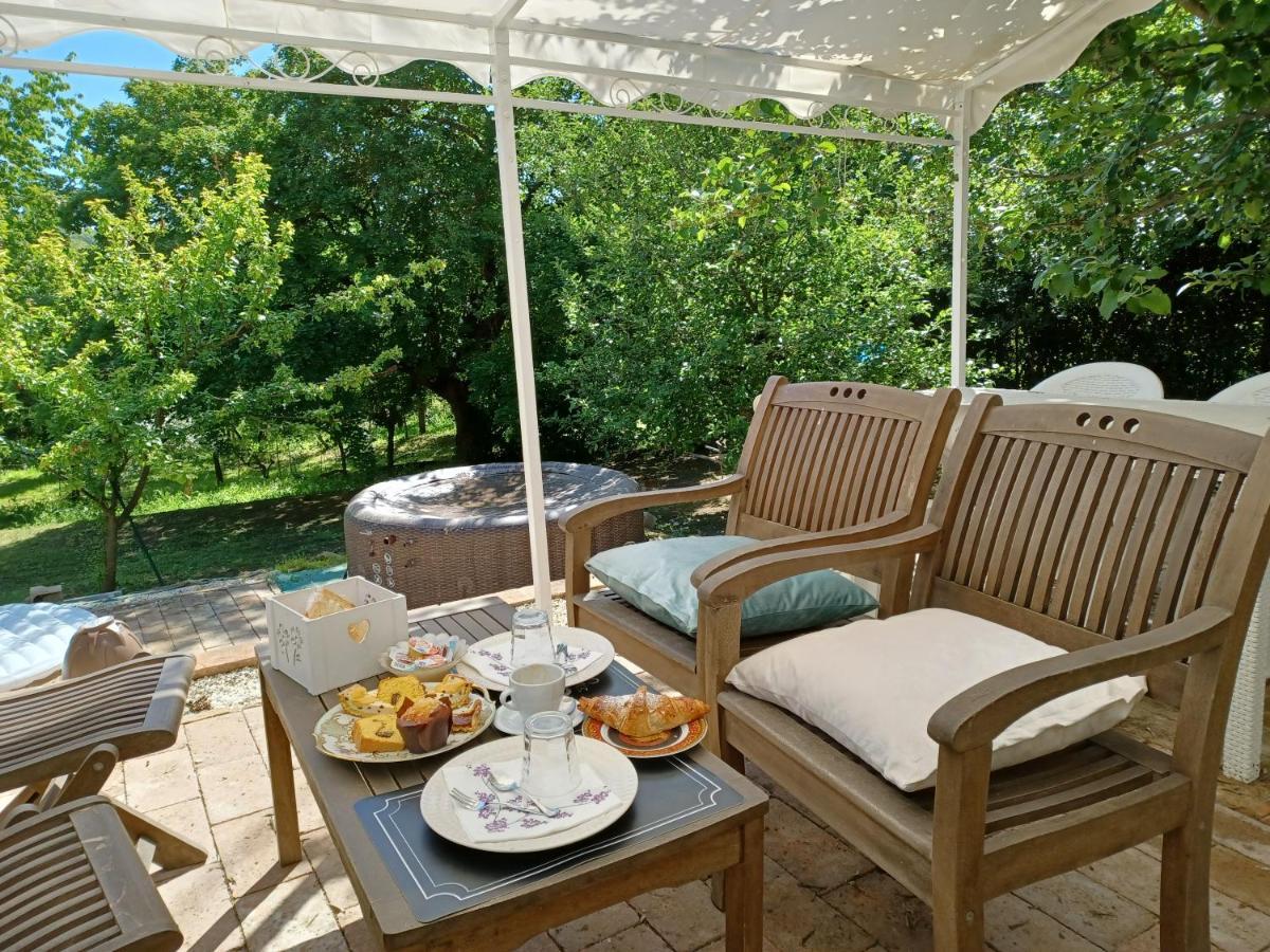 L'Albero Di Gameli Bed & Breakfast Chiusi Eksteriør bilde